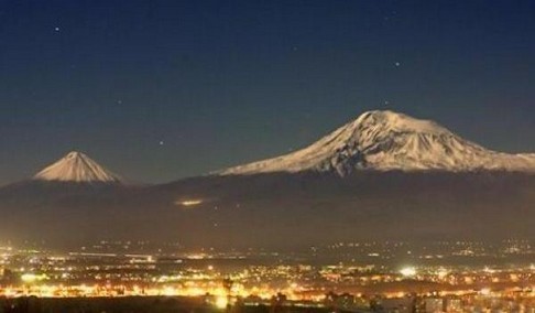 Гора Арарат вид из Еревана